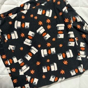 EUC soft and cozy Tall and Curvy Lularoe leggings.